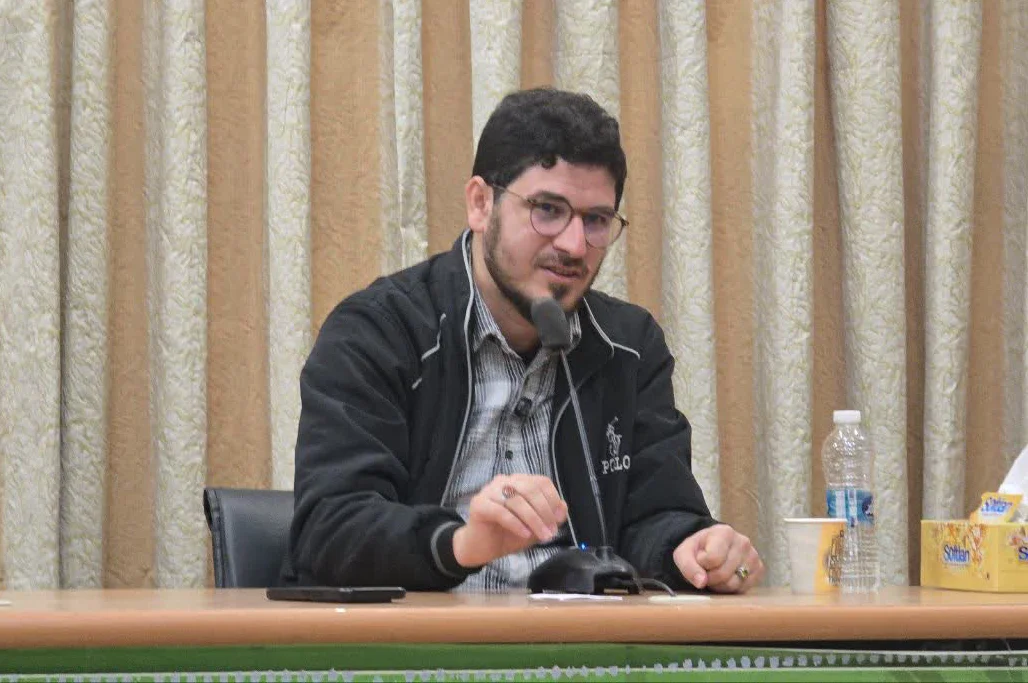 صحبت آقای ابراهیم نورمحمدی در بین دانش آموزان اعتکاف