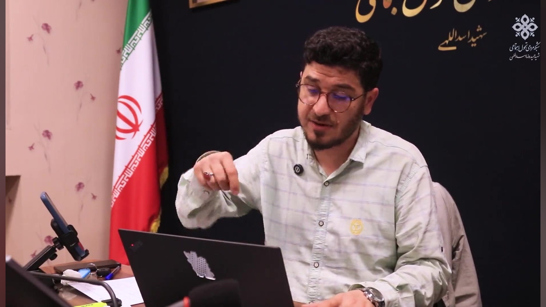 تبین بیانات مقام معظم رهبری توسط برادر ابراهیم نورمحمدی فعال اجتماعی